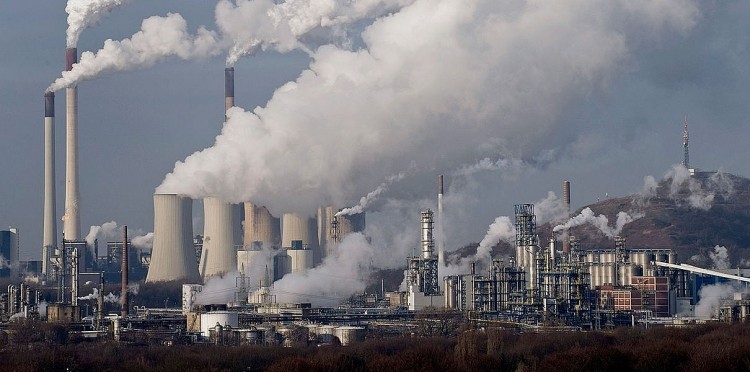 Khí thải CO2 được sinh ra từ các nhà máy công nghiệp