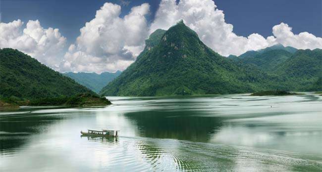 Ngọn núi nổi tiếng thuộc tỉnh Tuyên Quang
