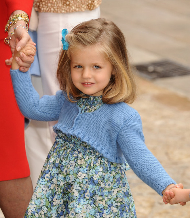 Nàng công chúa HOT nhất hiện nay: 15 tuổi đã nắm trong tay vận mệnh của đất nước, đánh bại con gái nhà Công nương Kate - Ảnh 1.
